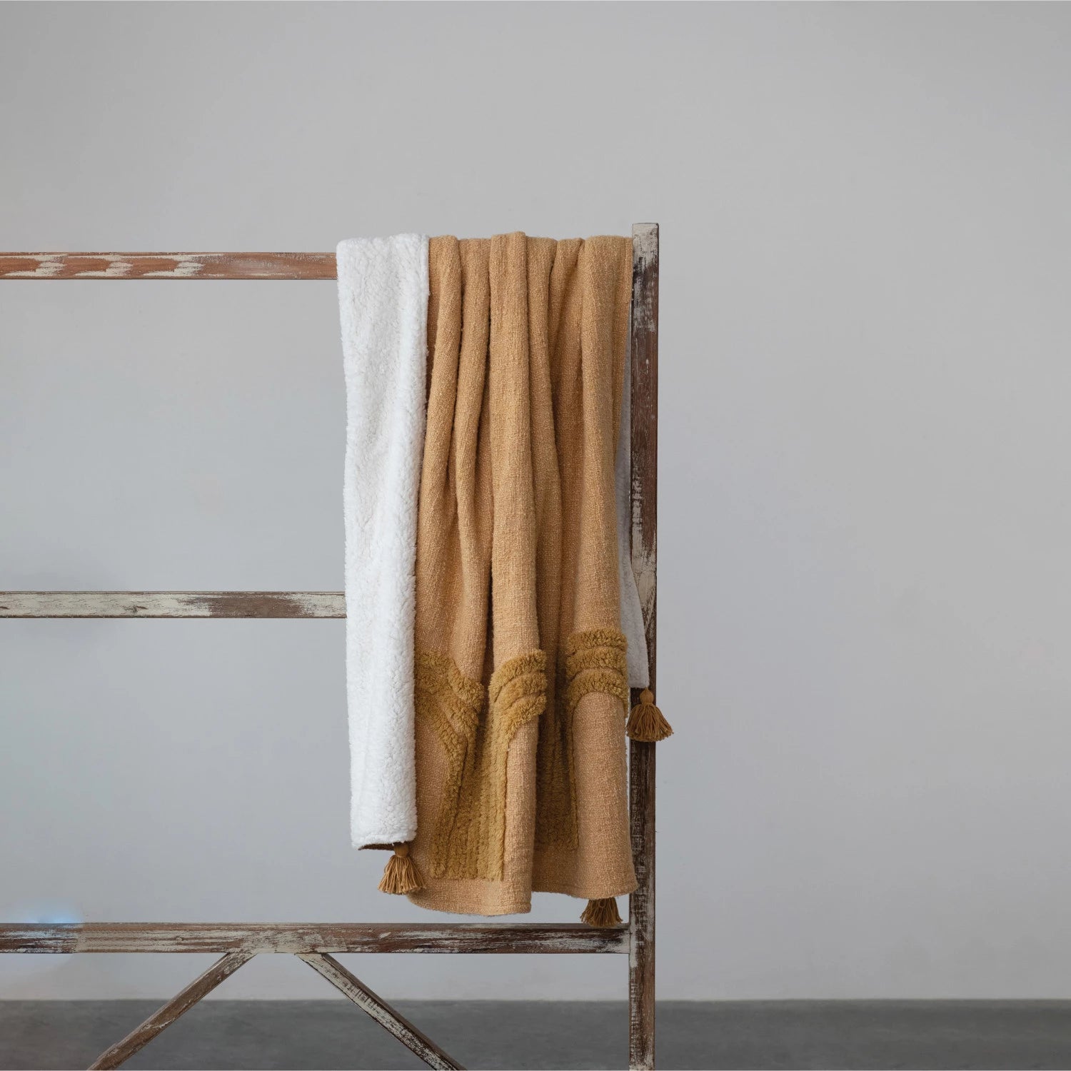 Tufted Throw with Sherpa Back